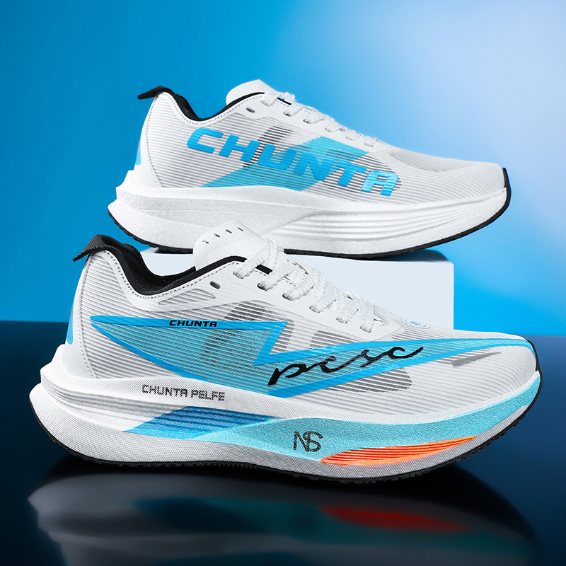 أحذية سباق خفيفة الوزن للغاية  - مراجعة Carbon Plate Marathon Racing Shoes وسعره