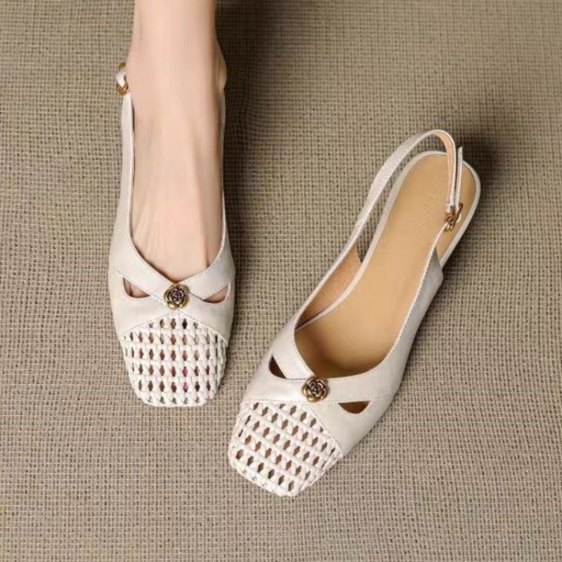 صندل نسائي بمقدمة مغلقة على ال - مراجعة Sandals وسعره