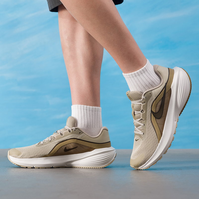 أحذية نايك الرجالية الأصلية خف - مراجعة Lightweight Road Running Shoes وسعره